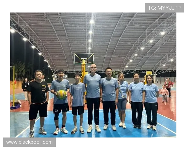 武汉排球队选拔赛表现分析:灵活性与团队协作的完美结合 武汉排球队选拔赛表现分析:灵活性与团队协作的完美结合