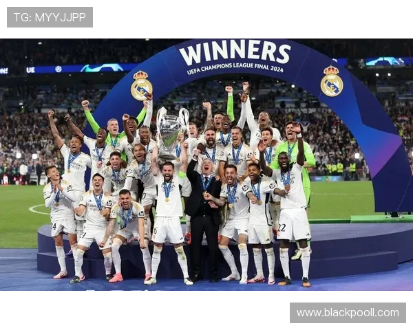 国际足球明星生日庆祝活动盘点与他们的传奇故事分享 国际足球明星生日庆祝活动盘点与他们的传奇故事分享