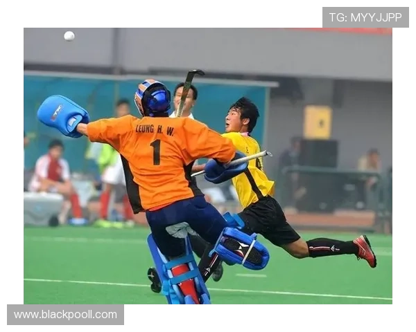 深圳羽毛球队战术引发热议球迷与专家各执己见分析战术优劣